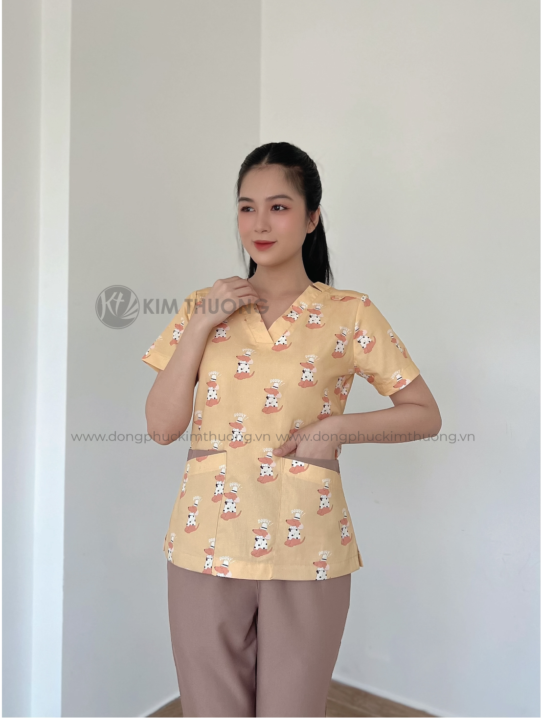 Scrubs Nữ Họa Tiết