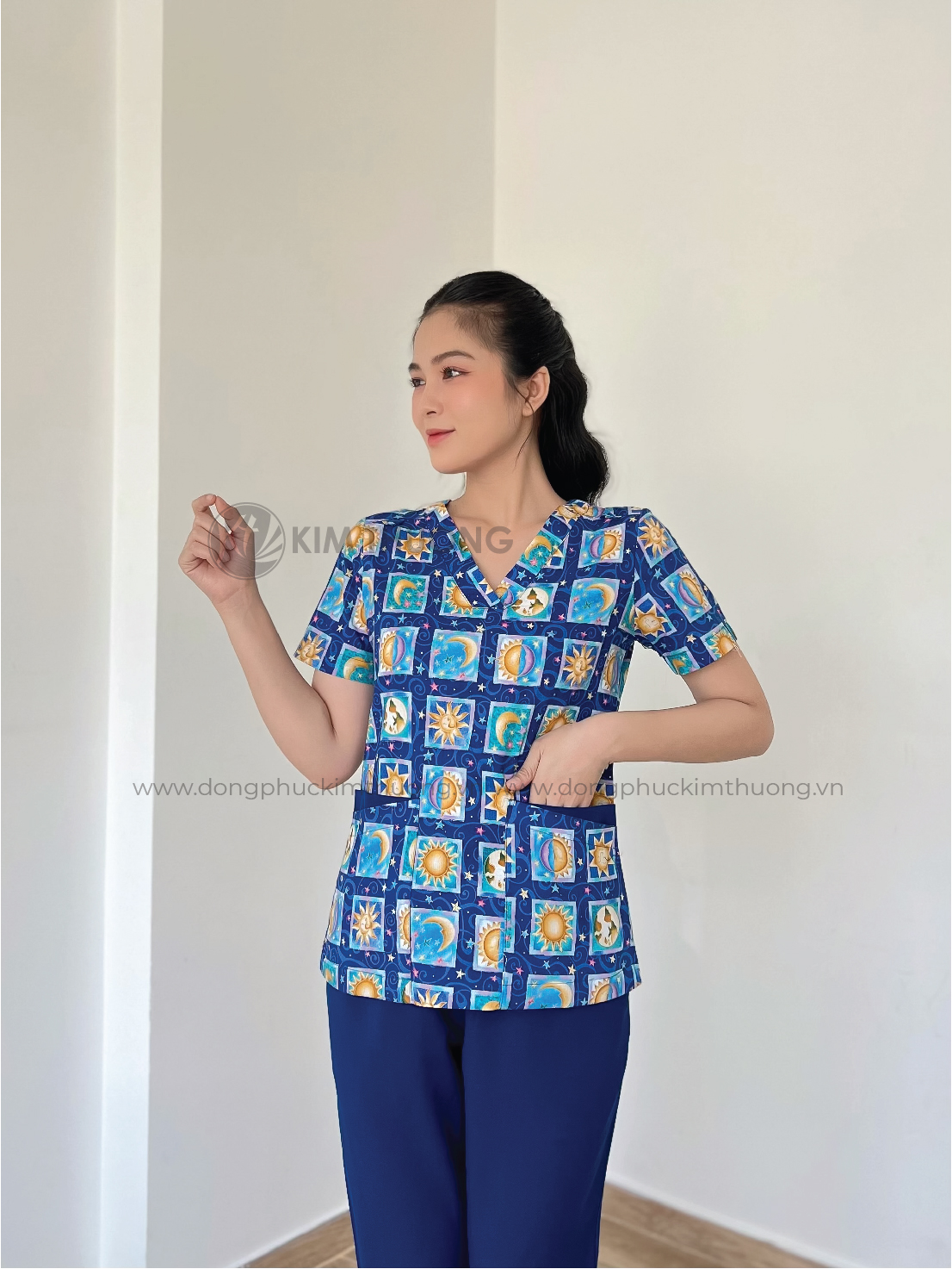 Scrubs Nữ Họa Tiết