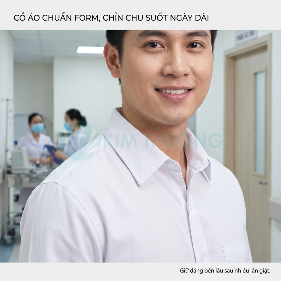 Áo sơ mi trắng cổ đứng phom chuẩn cho nhân viên y tế nam trong bệnh viện